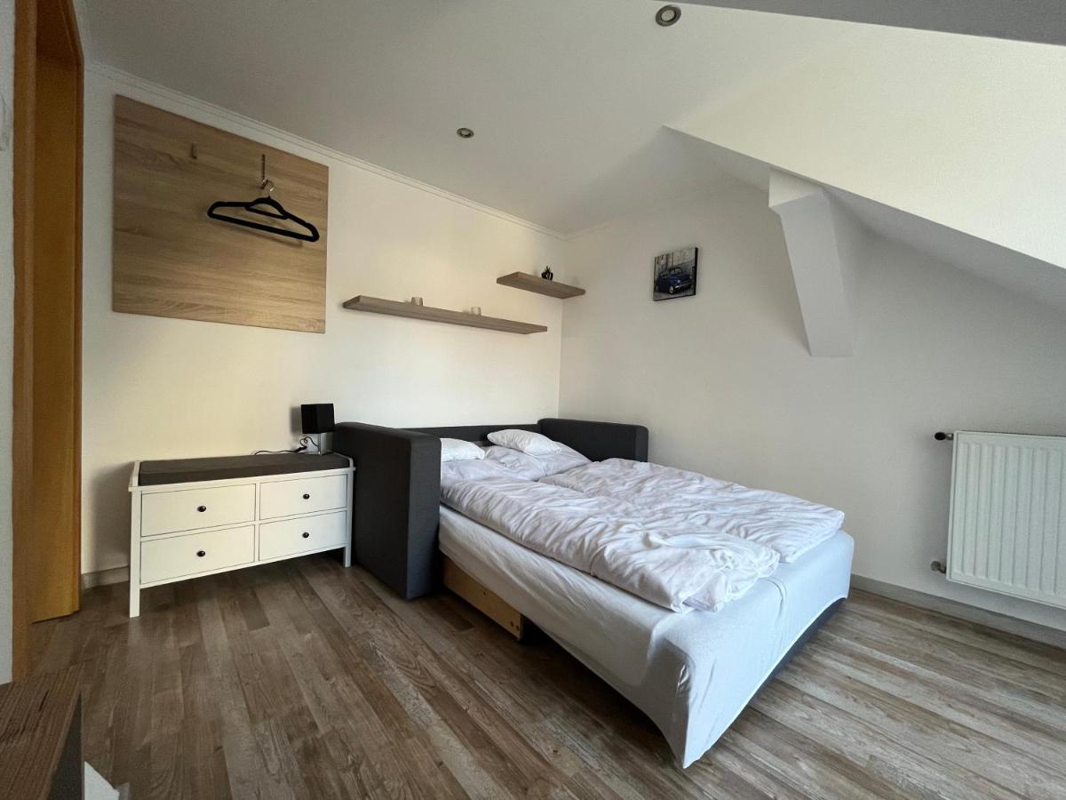 Rabbit Apartman Mosonmagyaróvár Eksteriør billede