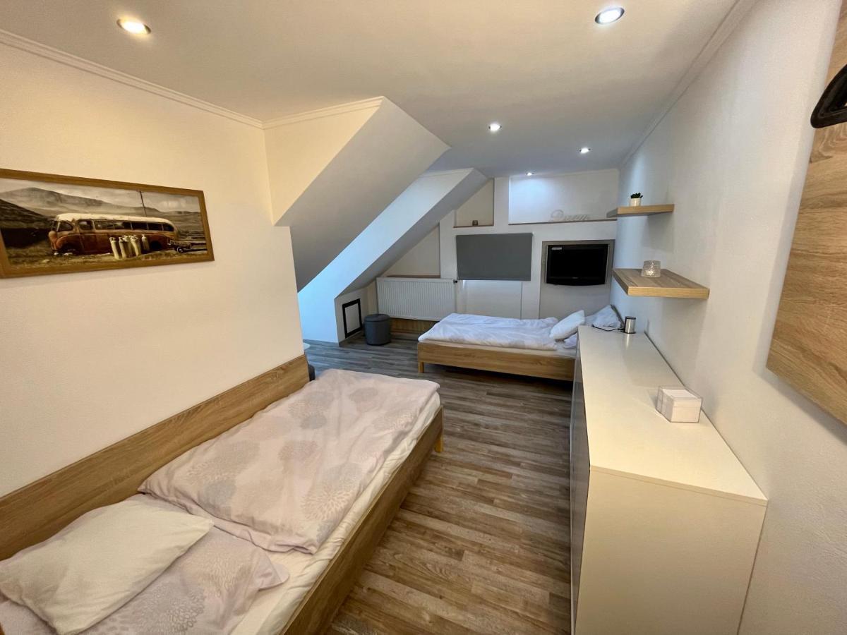 Rabbit Apartman Mosonmagyaróvár Eksteriør billede